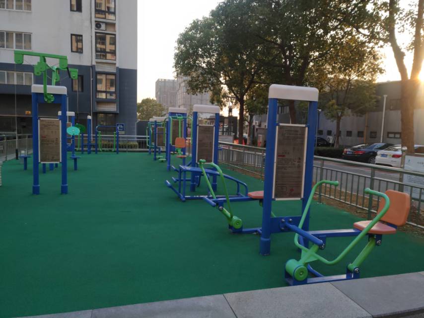 書院鎮(zhèn)1號公寓市民益智健身點