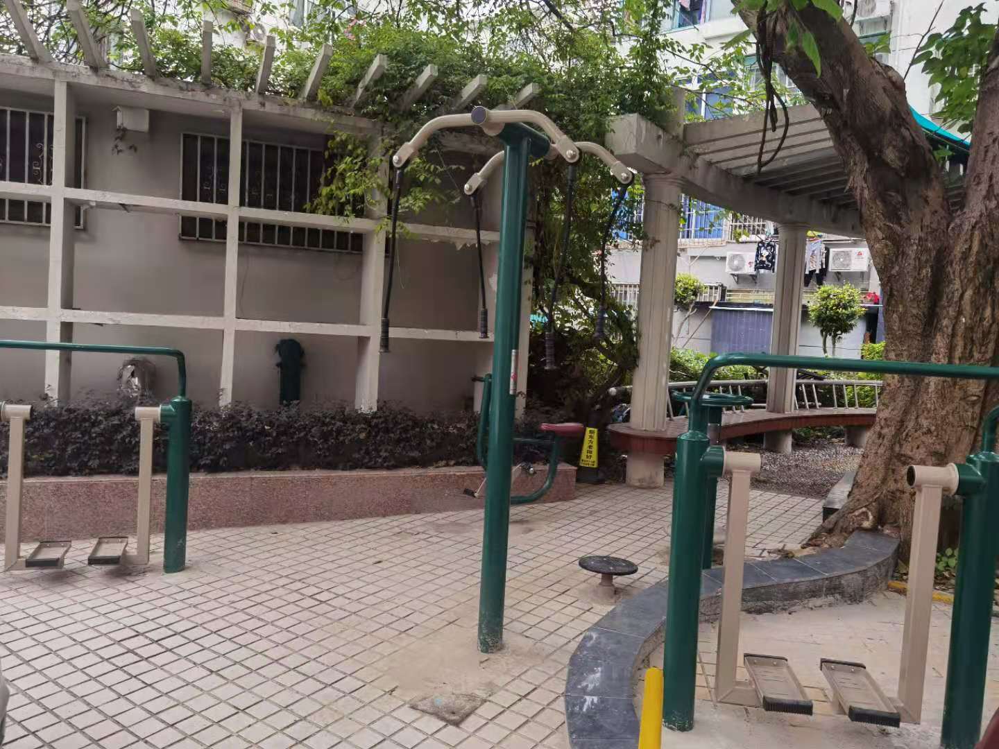 靜安區(qū)大寧路街道平型關(guān)路801弄居委健身點(diǎn)（北寶興路618弄）