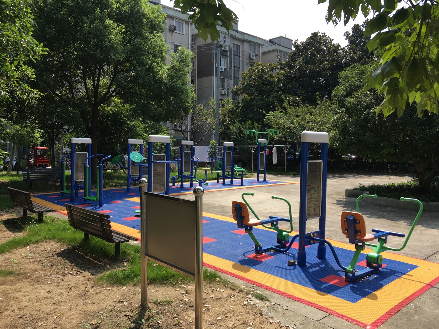 海江二村居委健身點(4)