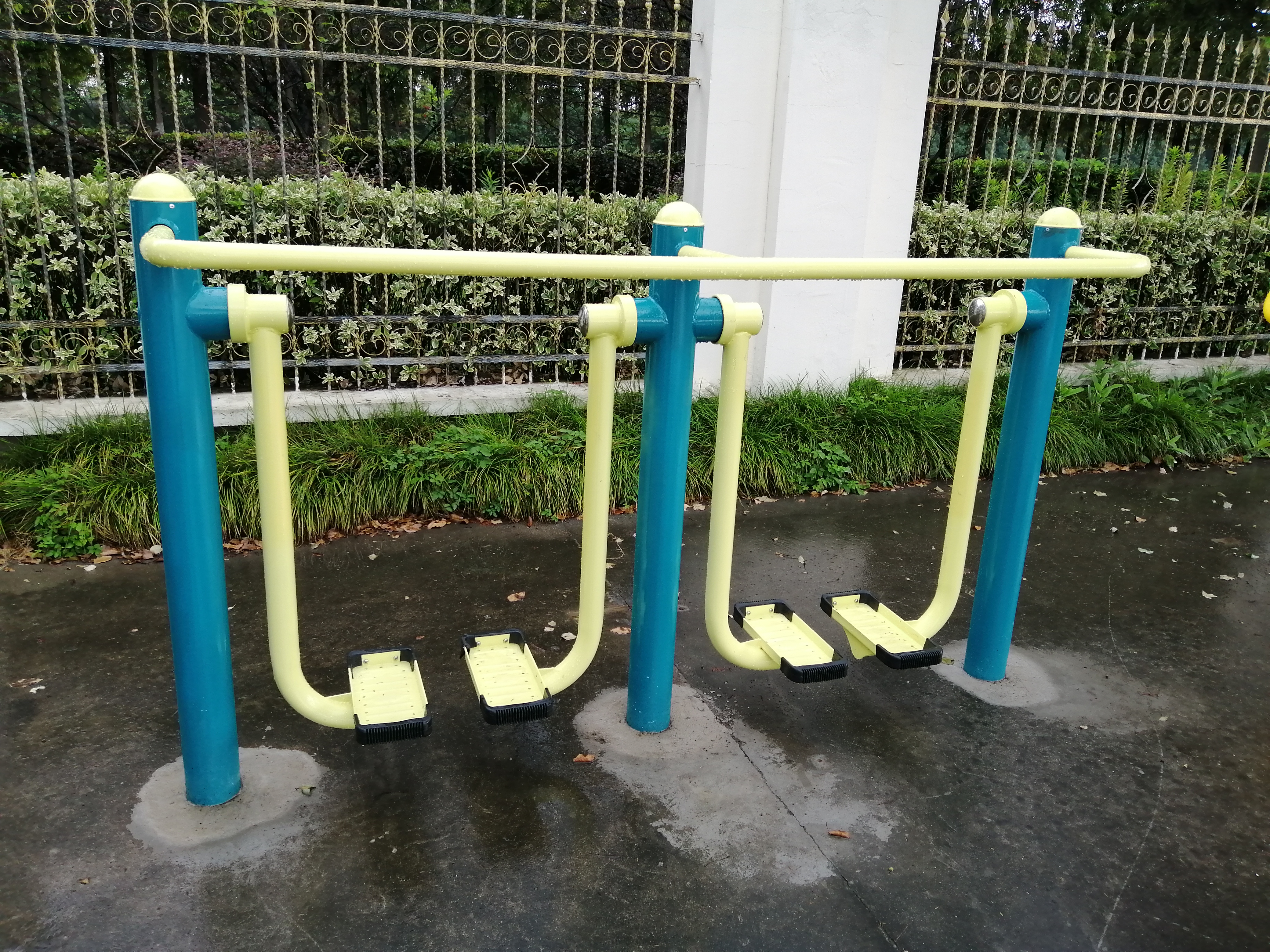 二位智能太空漫步機(jī)