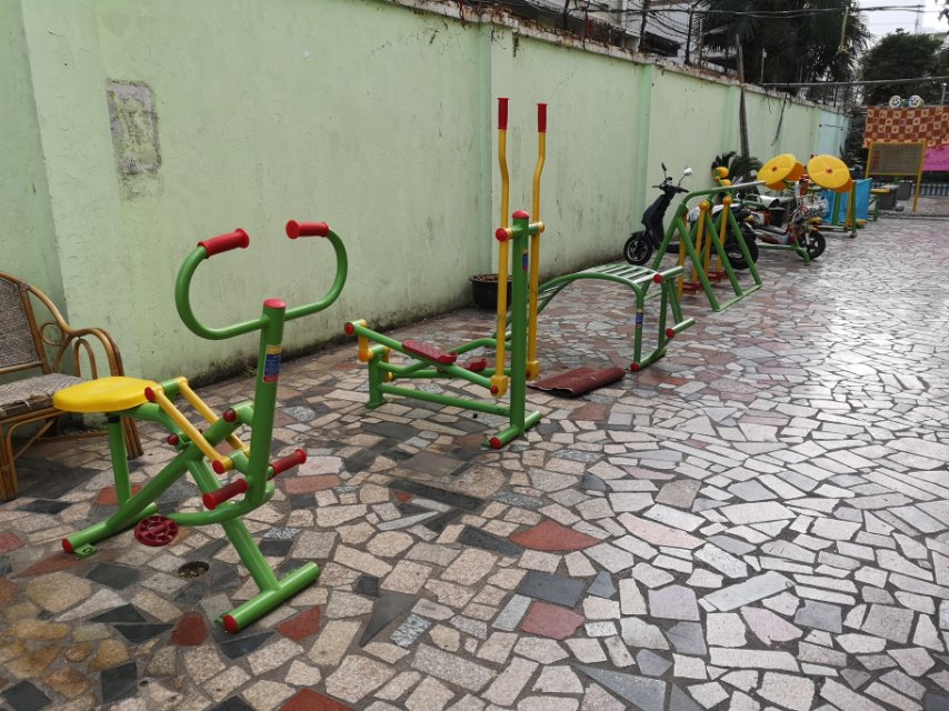 西市街85弄1號(hào)前健身點(diǎn)