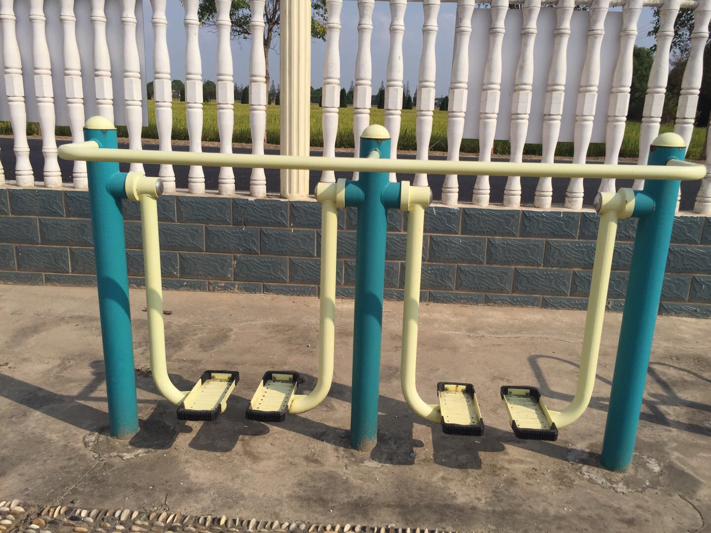 雙位太空漫步機