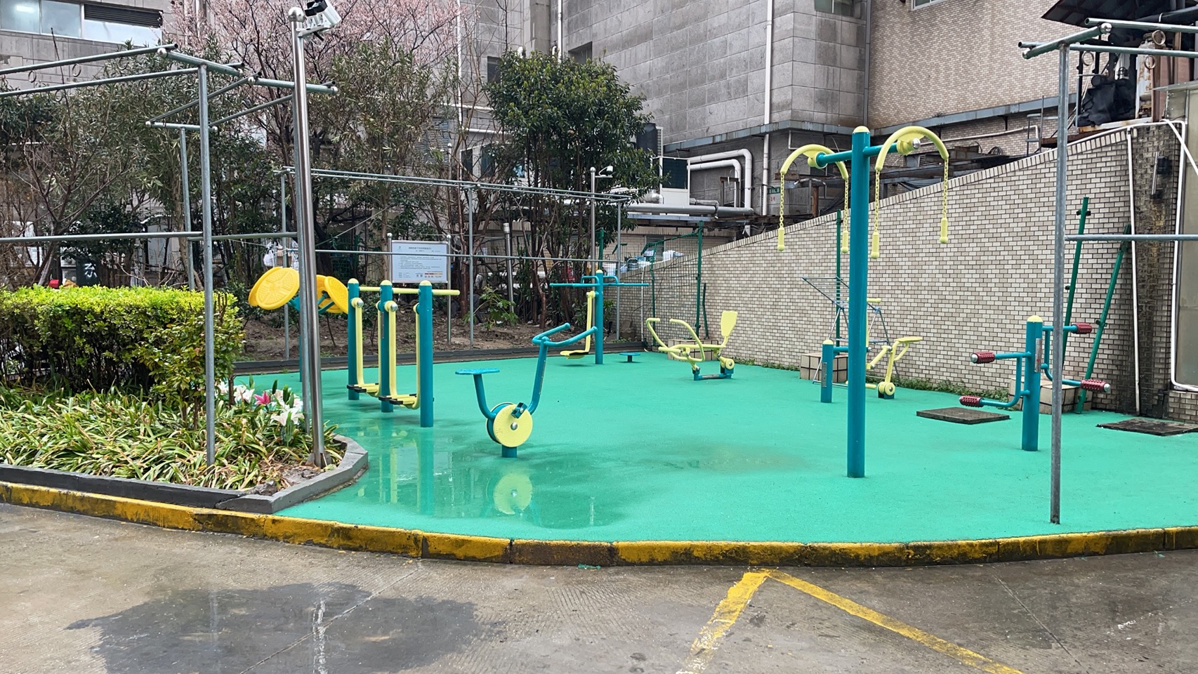 浦建居委市民益智健身點2