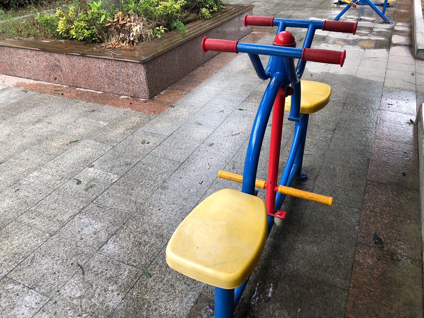 下肢康復(fù)器