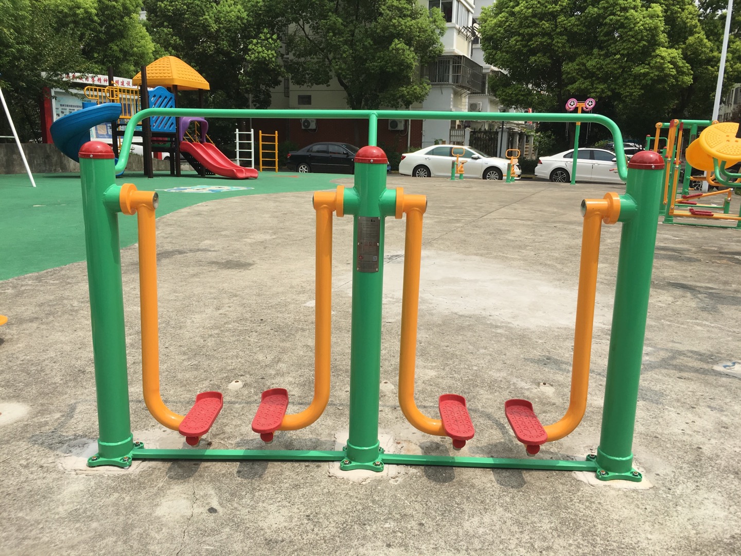 兩聯(lián)漫步機(jī)