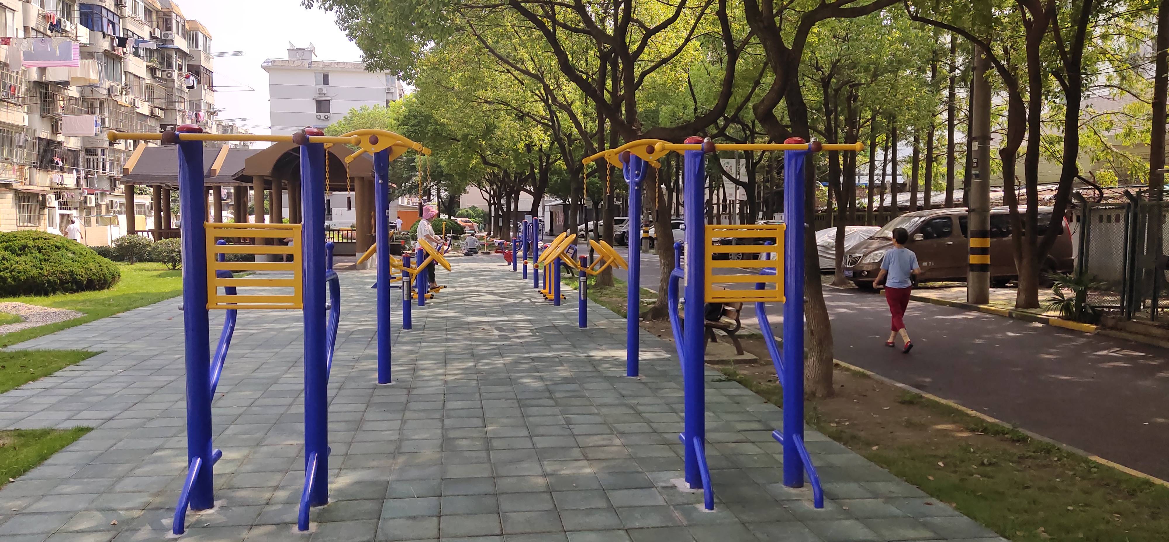 祁南居委健身苑點