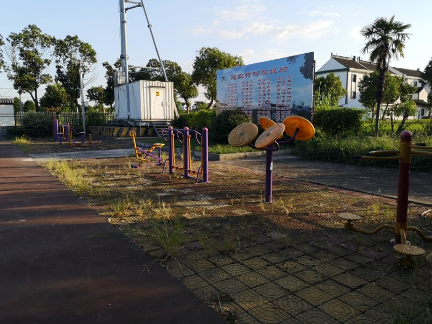 建農(nóng)村健身點(diǎn)