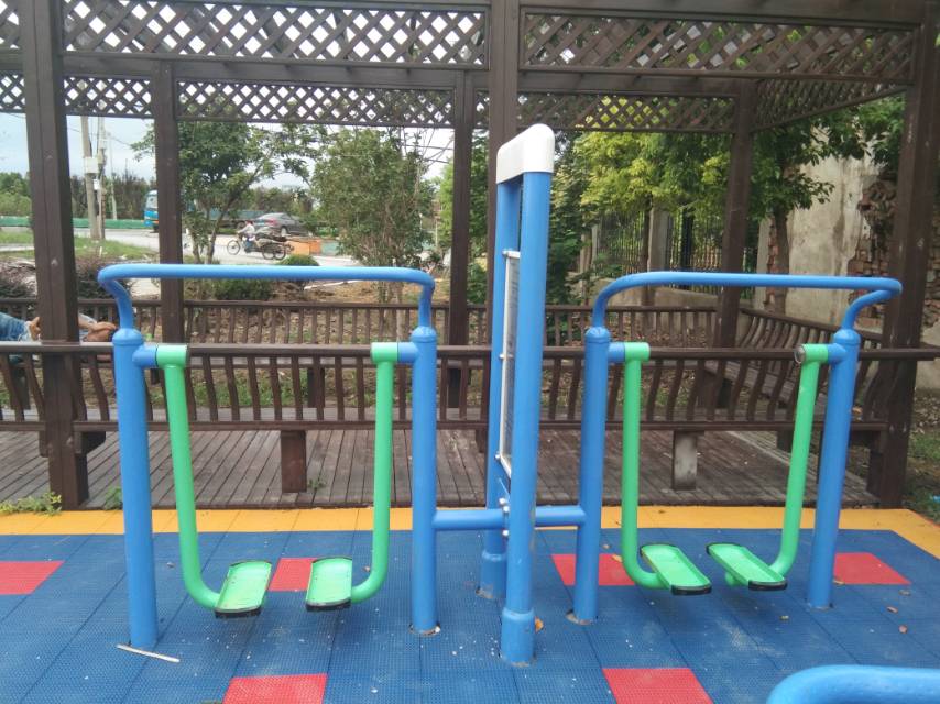 雙立柱太空漫步器