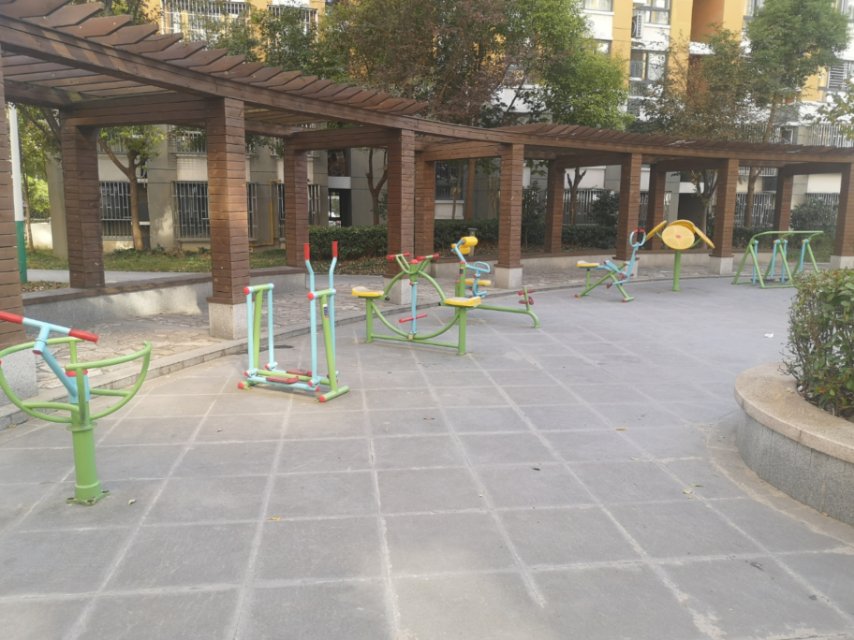 航繡路50弄健身點(diǎn)