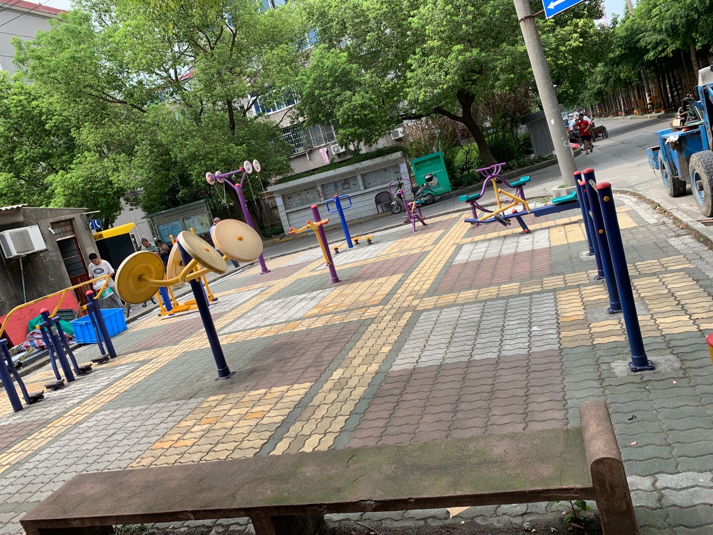 華浜新村居委華浜新村健身點(diǎn)