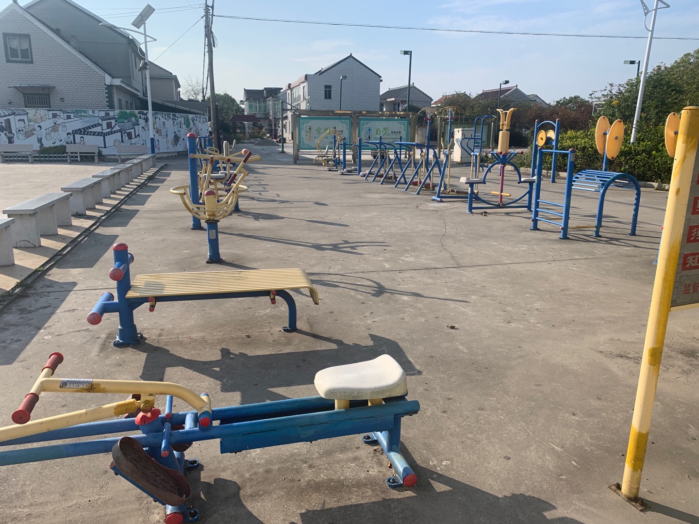 三星鎮(zhèn)海洪港村健身點