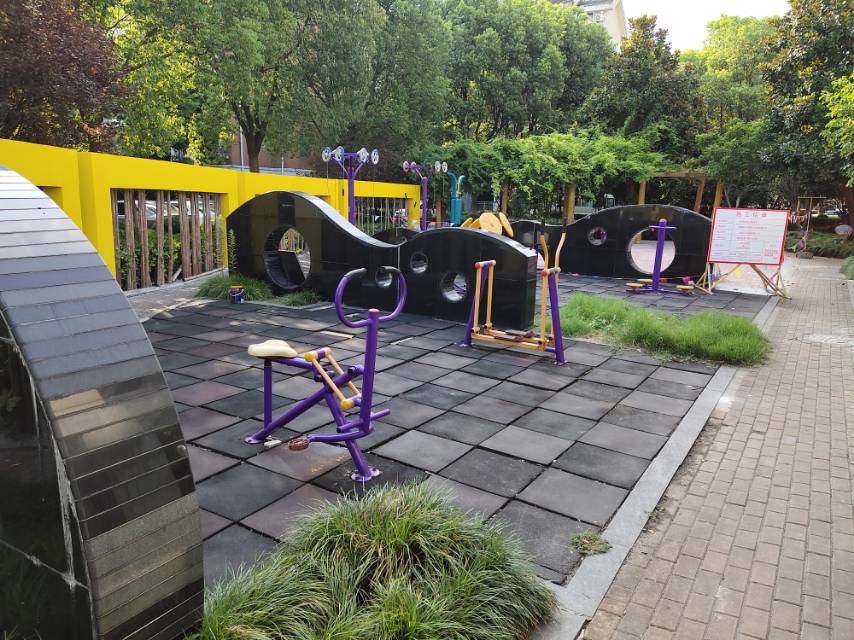 泰宸社區(qū)泰宸雅苑健身苑點(diǎn)