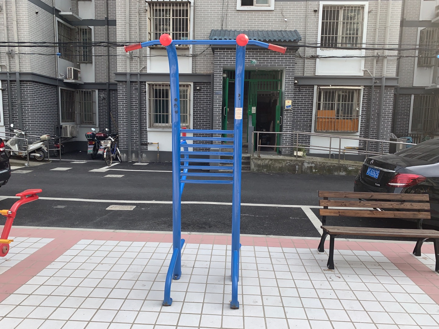 多功能訓(xùn)練器