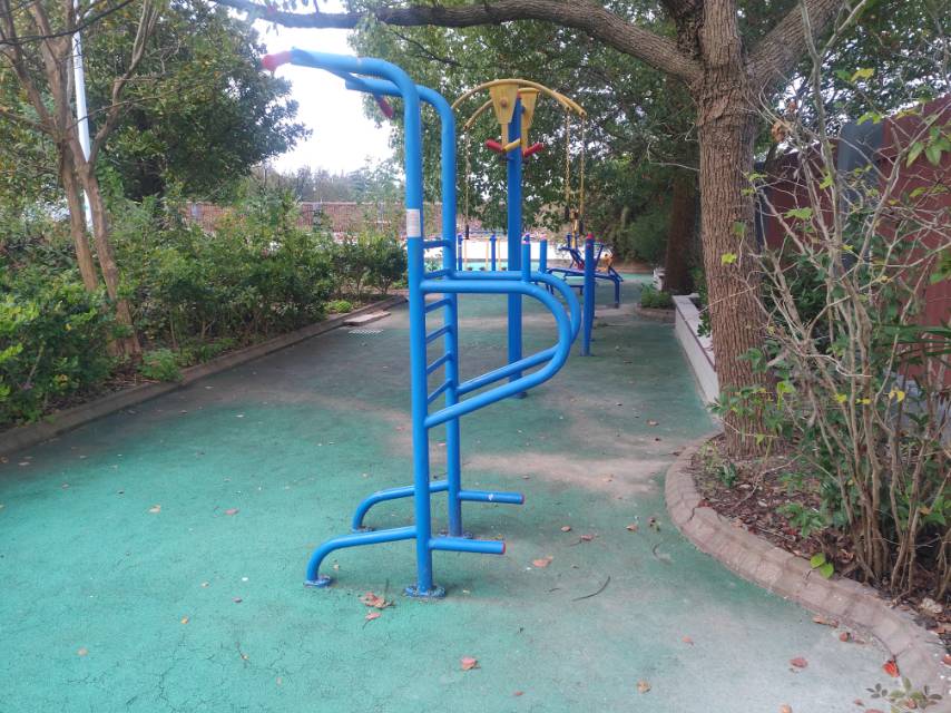 多功能訓(xùn)練器