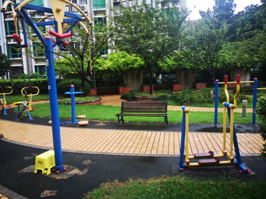 羅陽(yáng)九居健身點(diǎn)D點(diǎn)