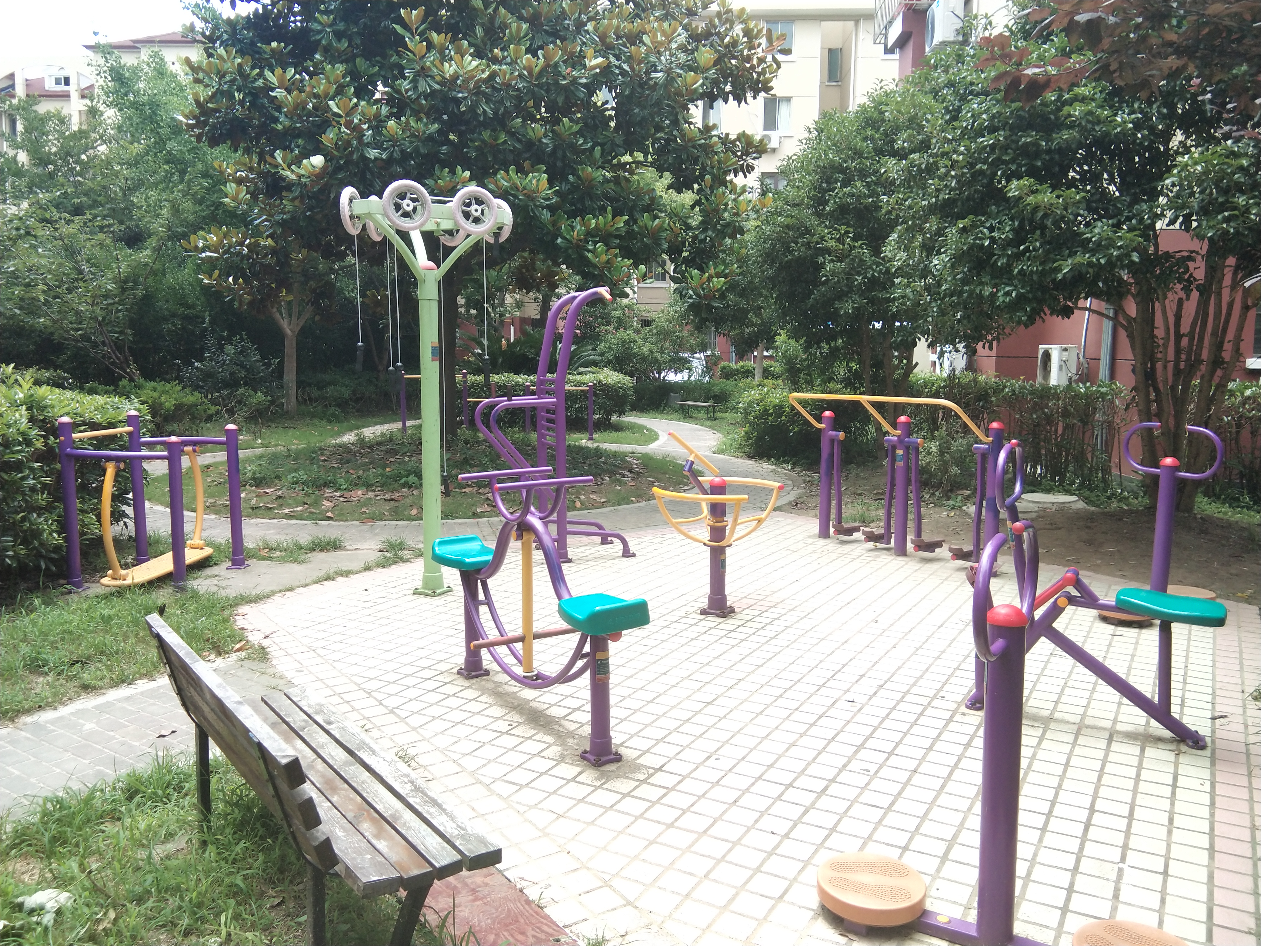 明城桂花苑健身點(diǎn)