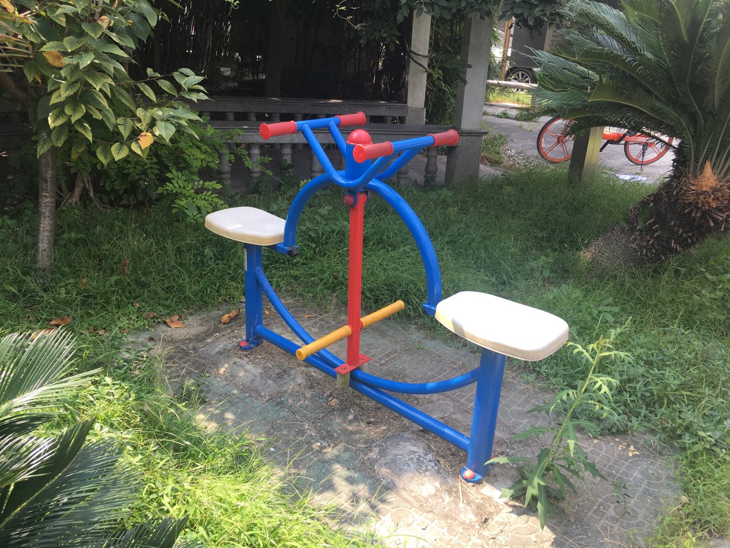 下肢康復(fù)器