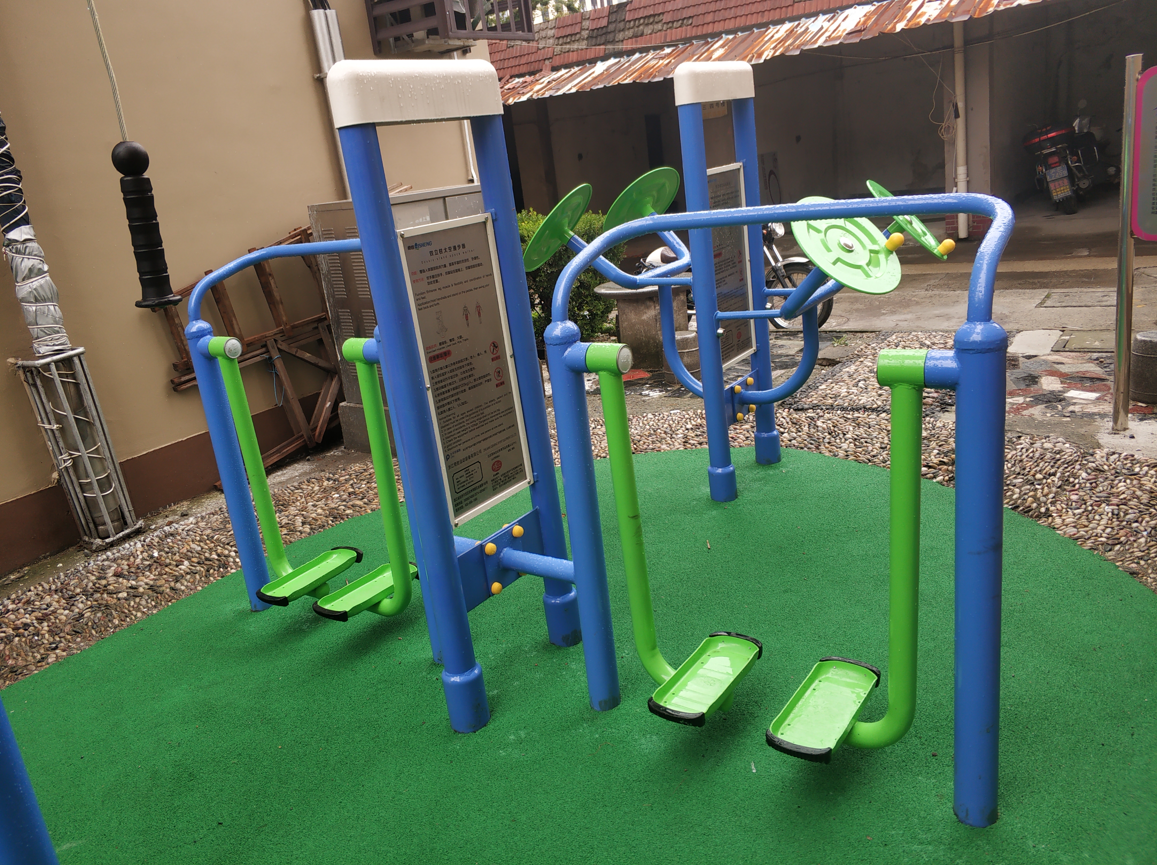 雙立柱太空漫步器