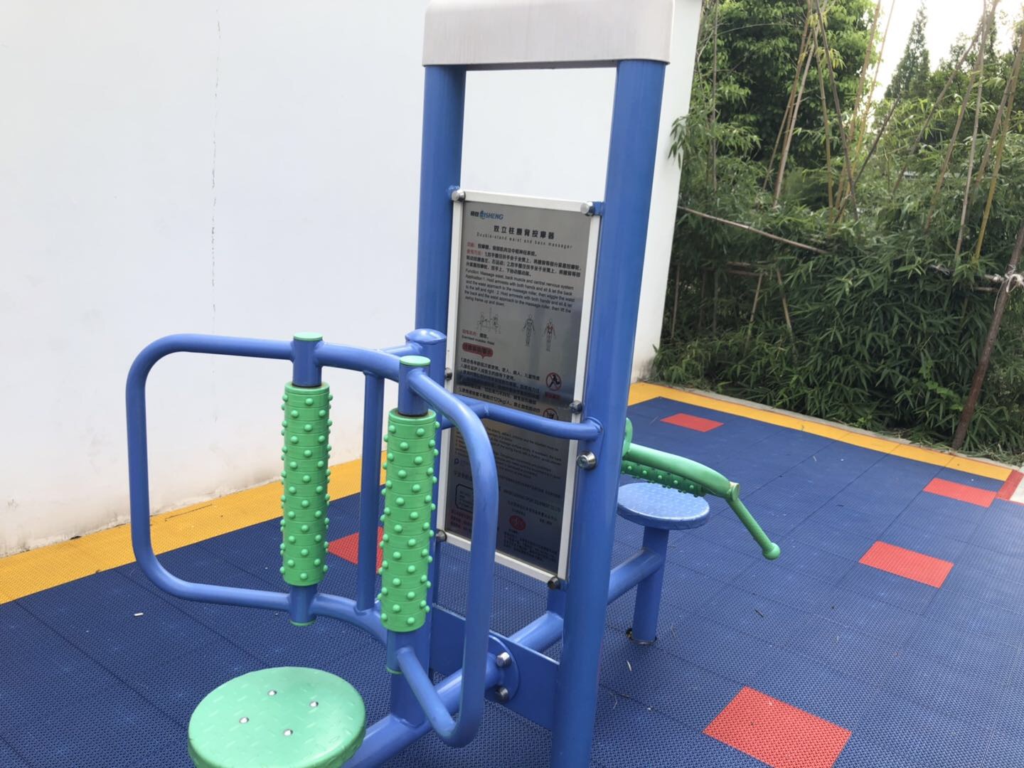 雙立柱腰背按摩器