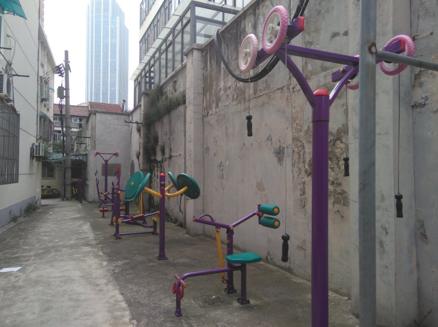 長江居委健身點