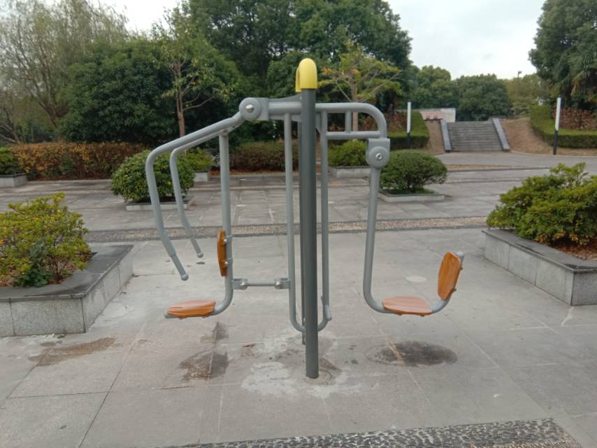 上下肢訓(xùn)練器