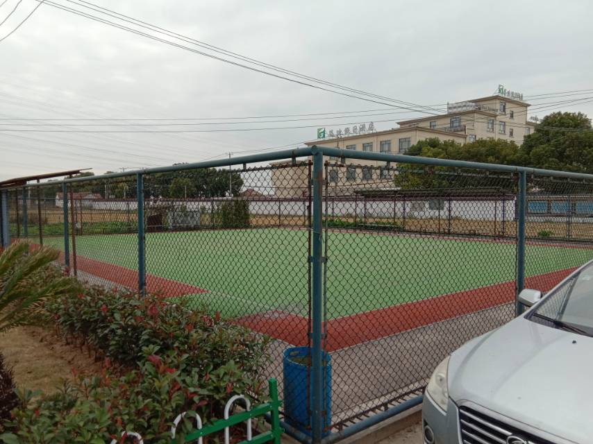 民義村門(mén)球場(chǎng)