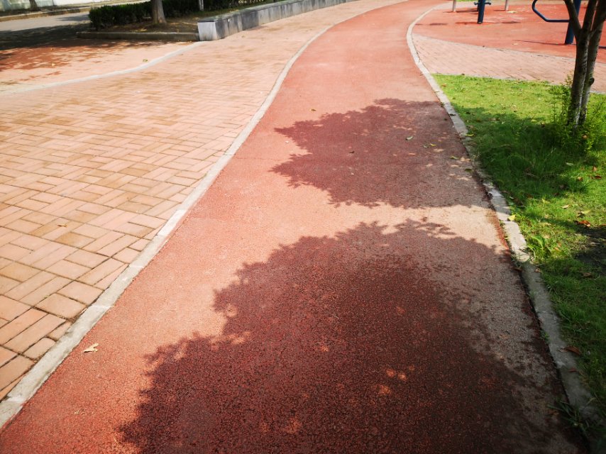 申源廣場健身步道