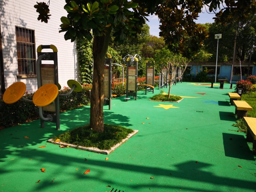 青村老干部房健身點(diǎn)