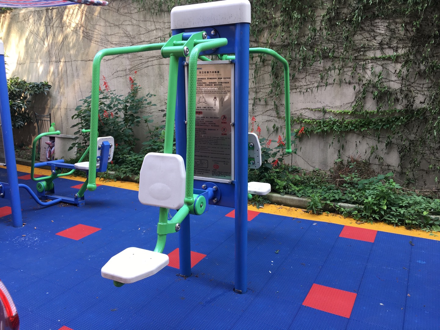 雙立柱前推訓(xùn)練器