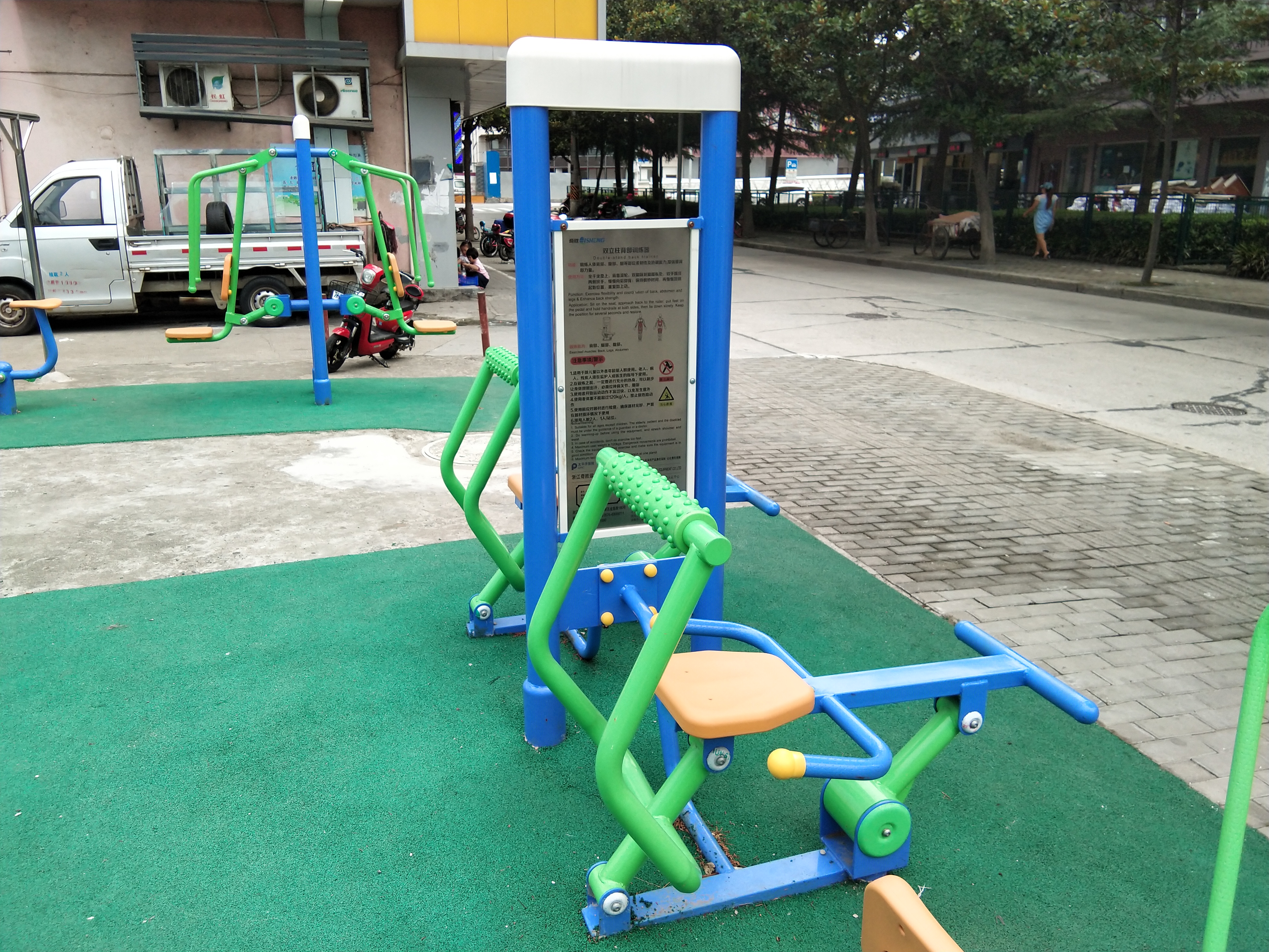 雙立柱背部訓練器