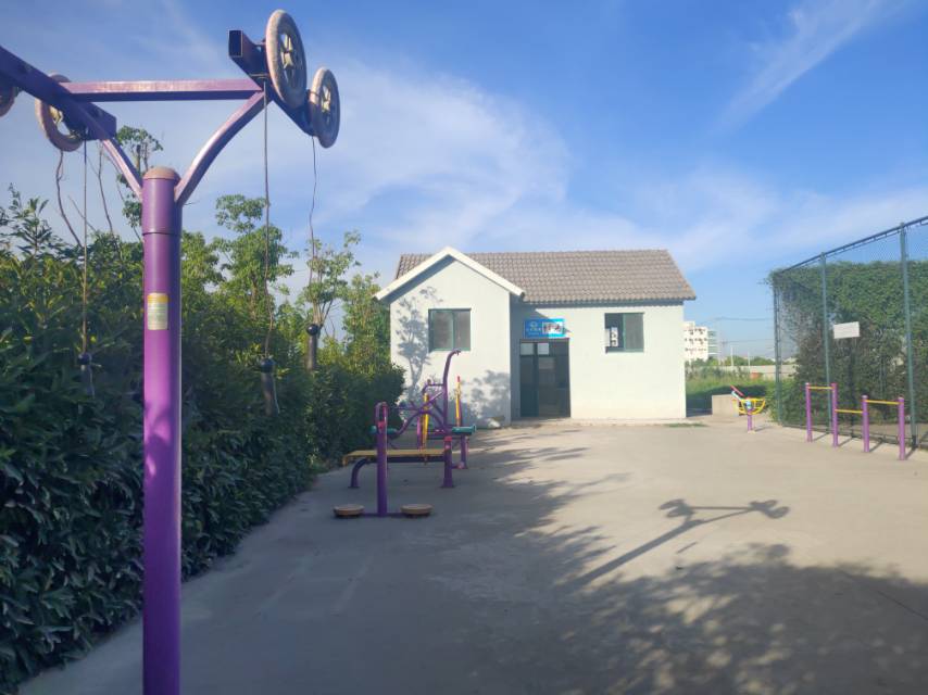 衛(wèi)星村三大頭健身點