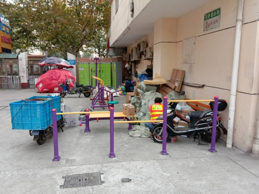 巨野小區(qū)健身點(diǎn)