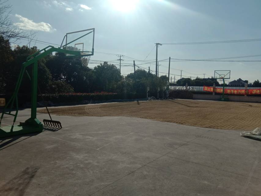 祝西村858號(hào)村委會(huì)籃球場(chǎng)