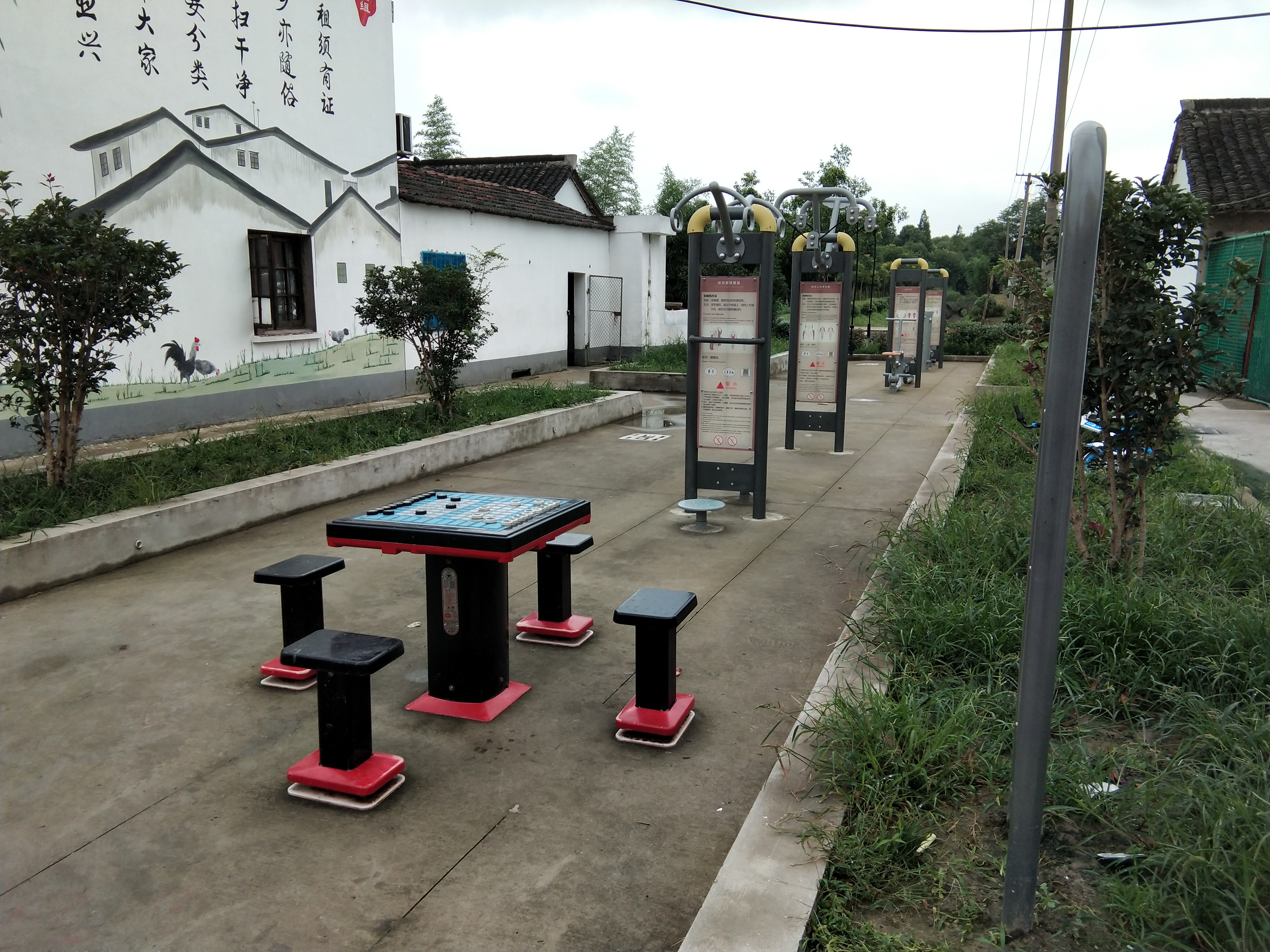 發(fā)展村十三隊市民益智健身苑點