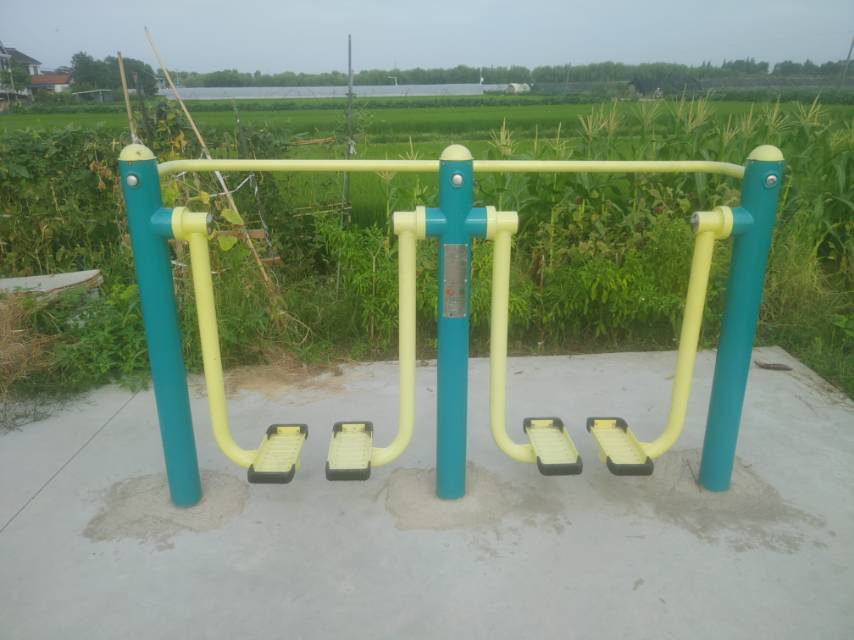 雙位太空漫步機(jī)