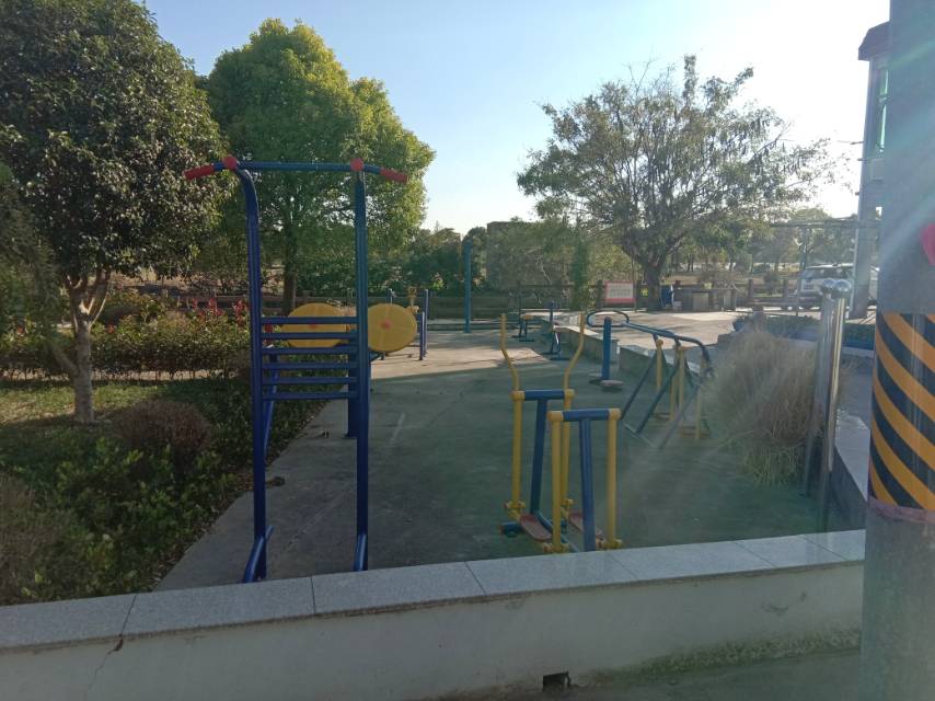 祝西村14組625號(hào)南健身路徑