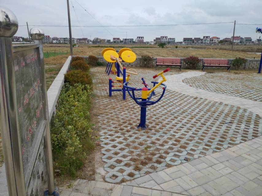 新振村新二3組健身點(diǎn)