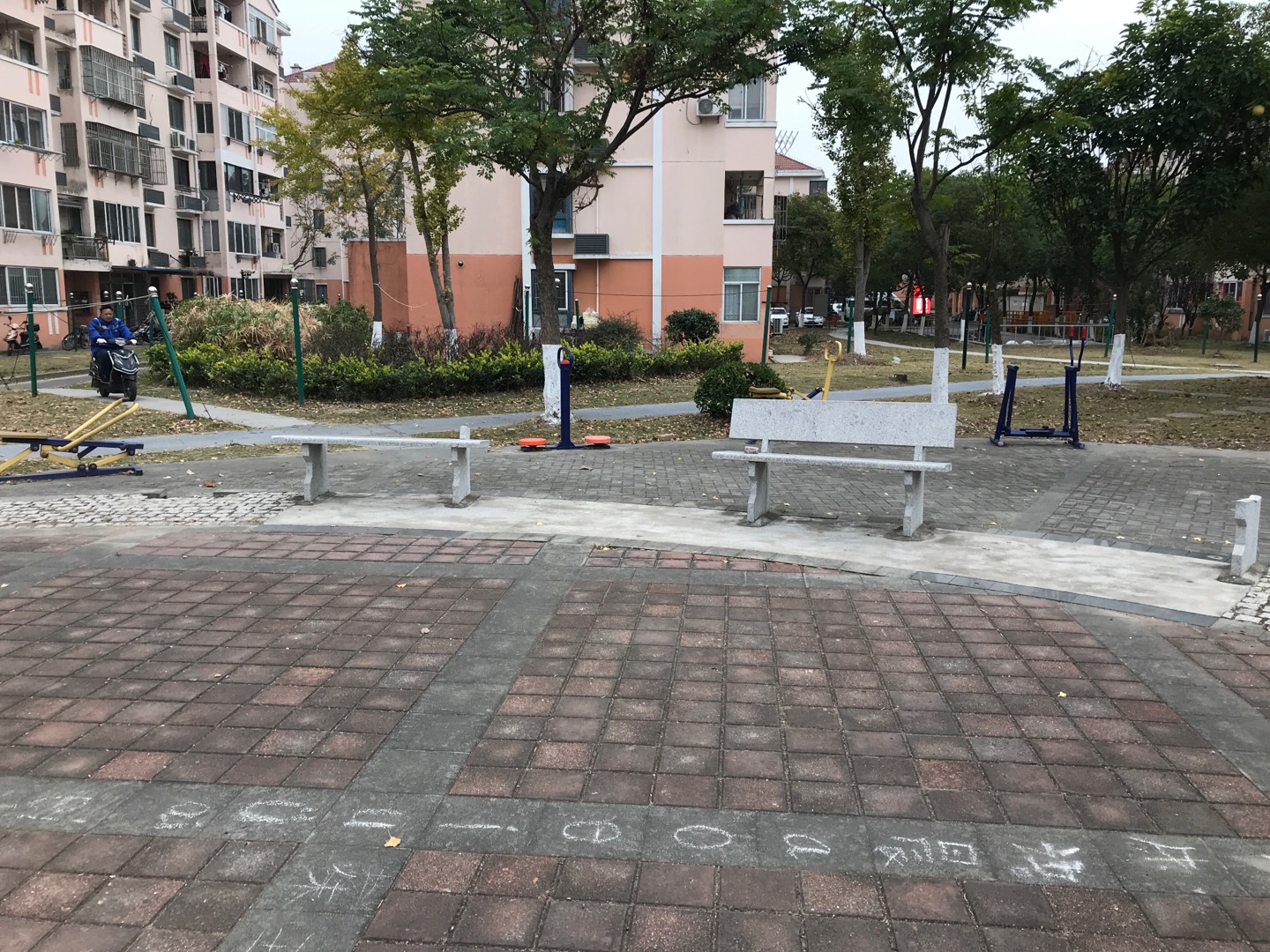 蘆潮路333弄健身苑點