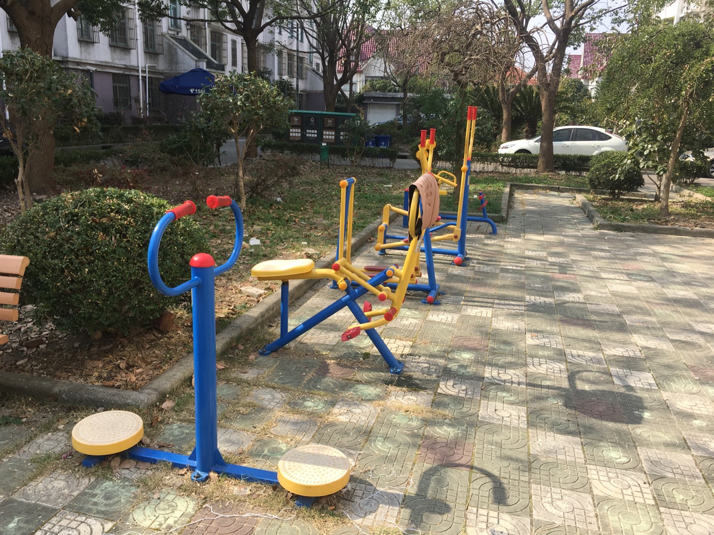 慶華居委健身點(diǎn)1