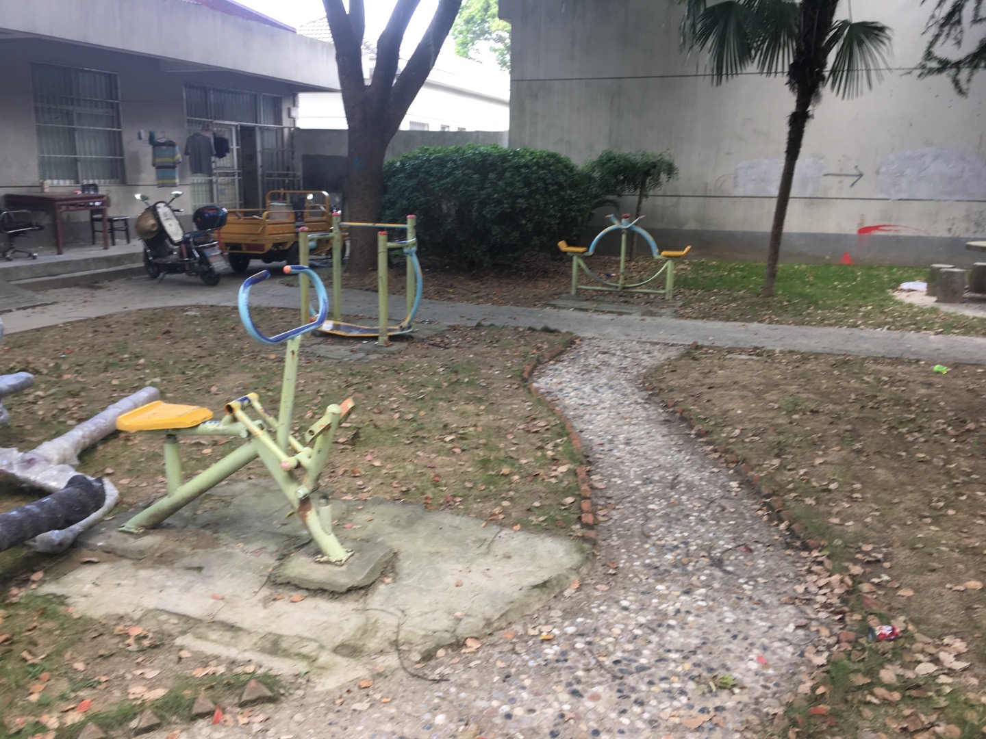 北場(chǎng)第一小區(qū)益智健身點(diǎn)