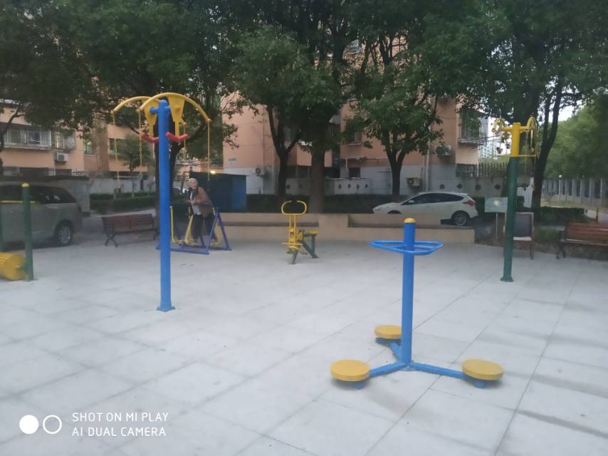 富特三村健身點(diǎn)1