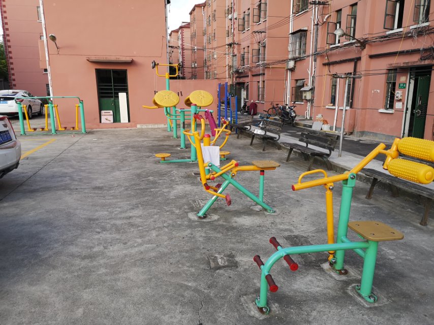 朱行二居健身點(diǎn)C