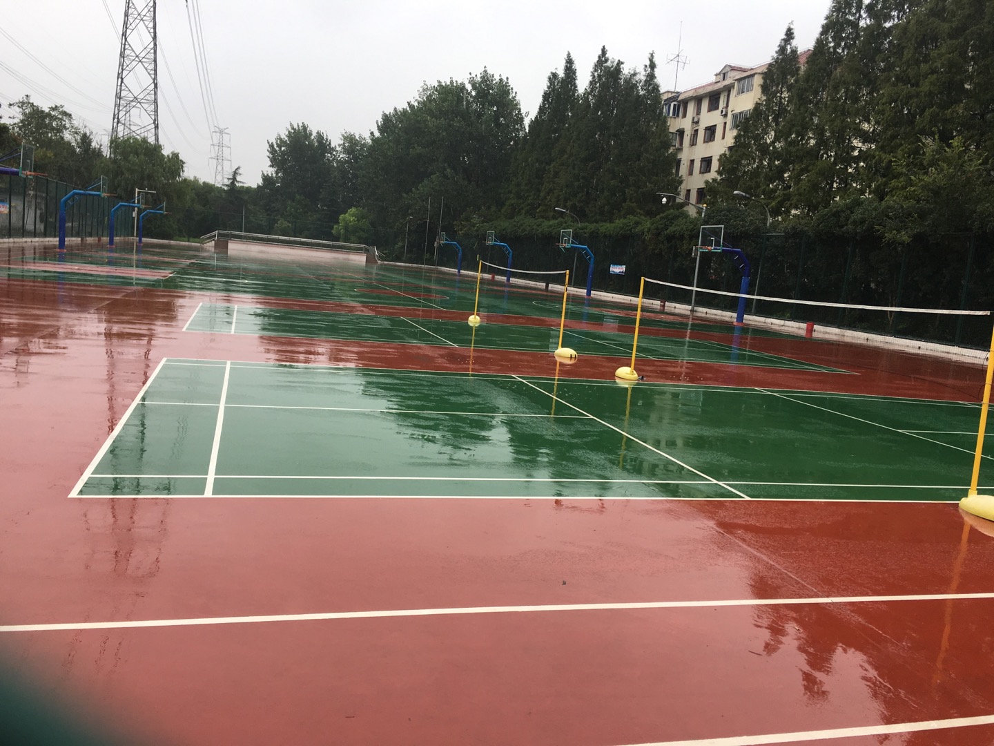 雙河路市民球場(chǎng)