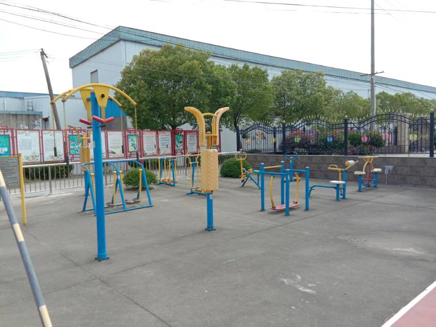 衛(wèi)星村健身點(diǎn)1