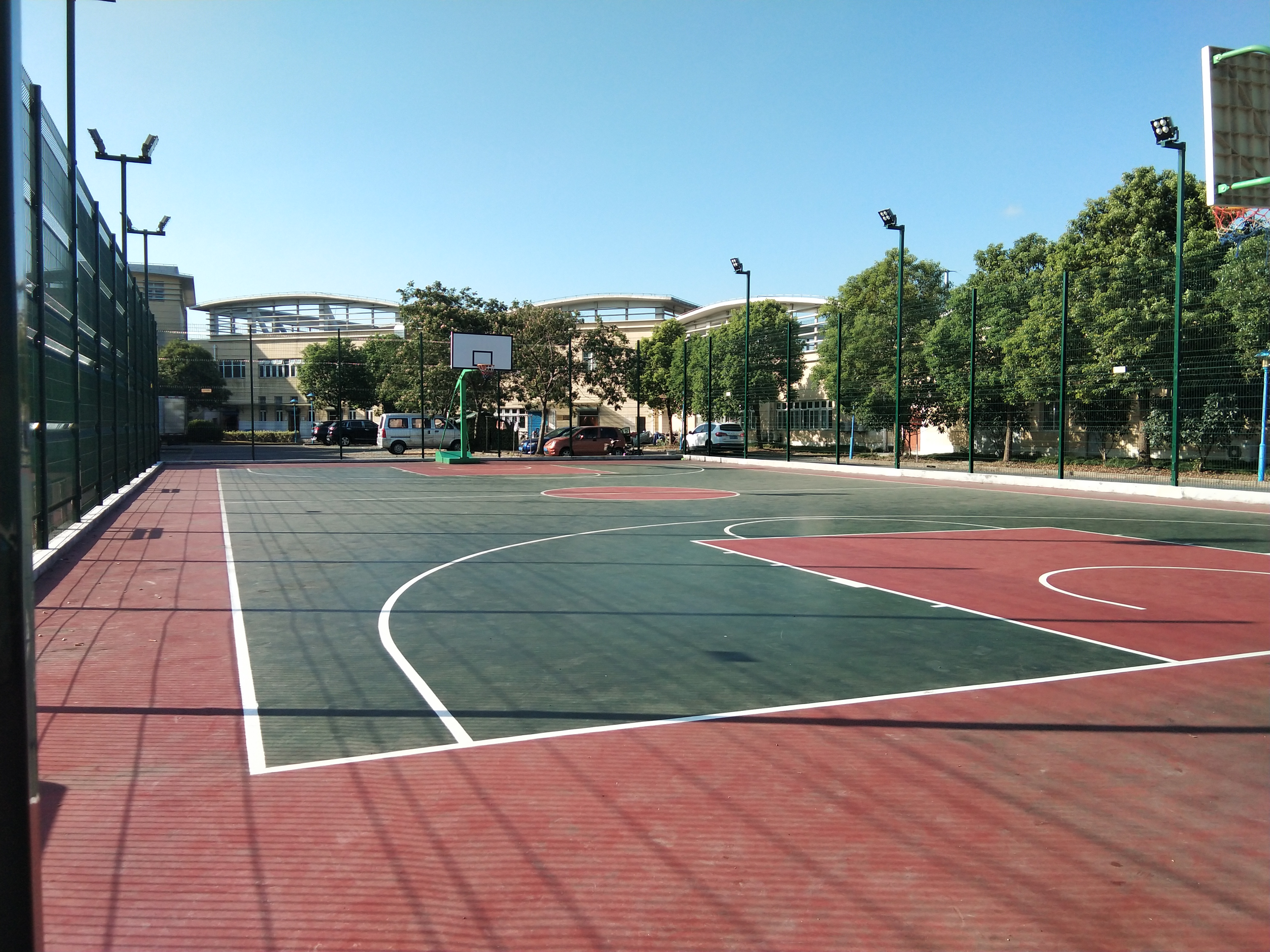 金山工業(yè)區(qū)生活配套服務(wù)中心社區(qū)公共運(yùn)動(dòng)場