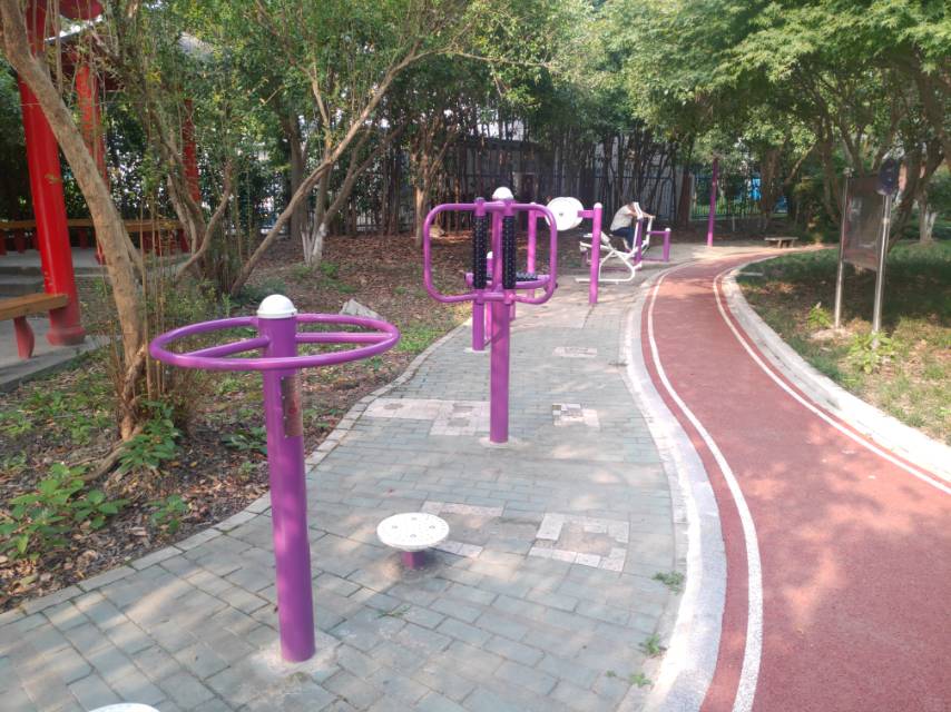 榮樂盆景園健身點(diǎn)