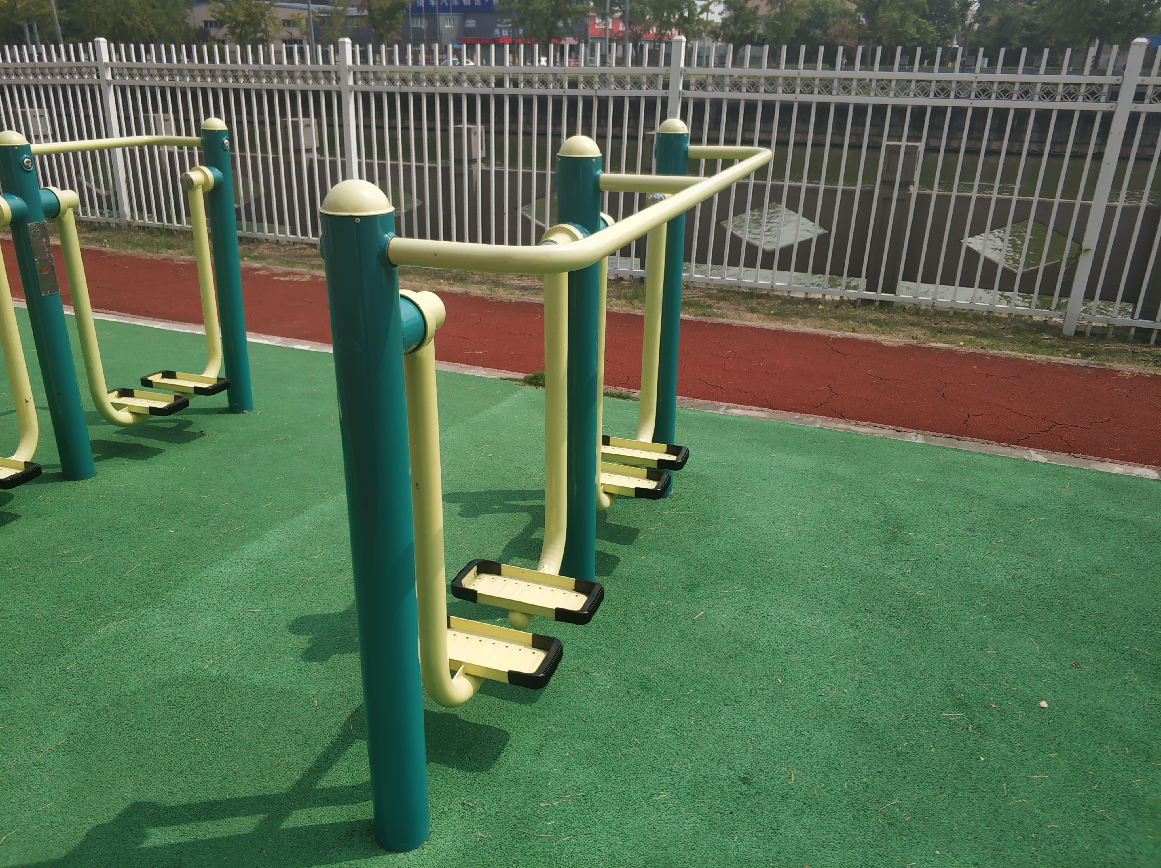 雙位太空漫步機(jī)