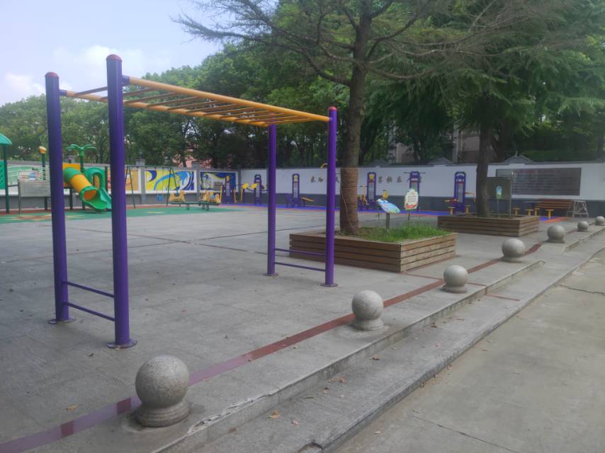 錦輝綠園市民益智健身點(diǎn)