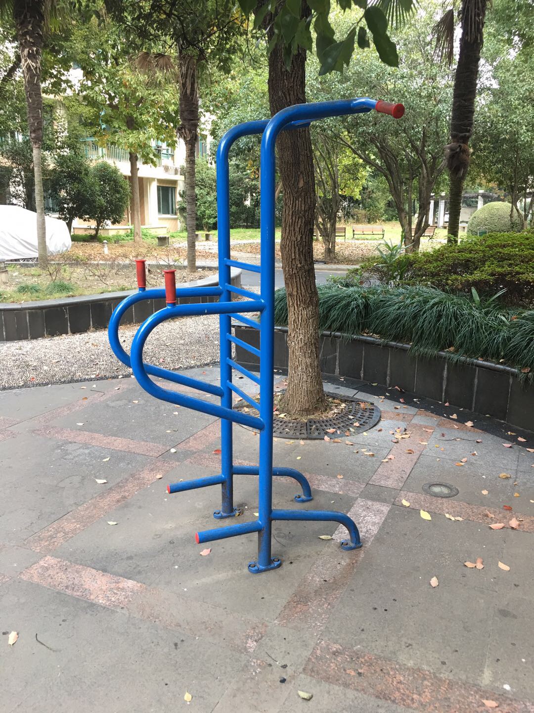 多功能訓(xùn)練器