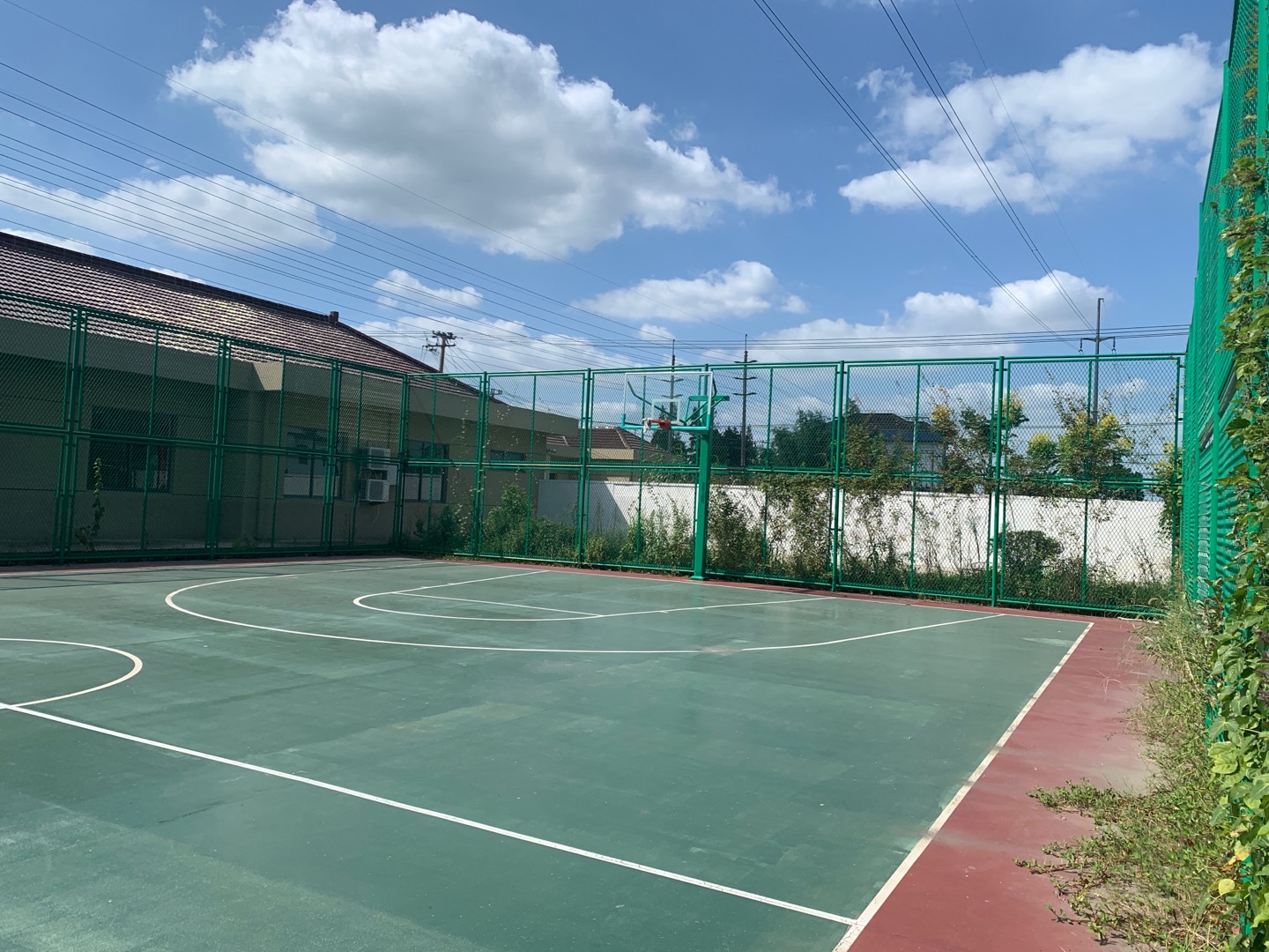 新涇村籃球場(chǎng)